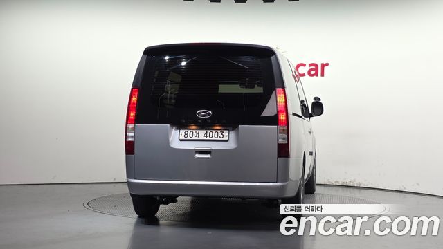 Hyundai Staria 2022 — photo 4