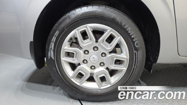Hyundai Staria 2022 — photo 5