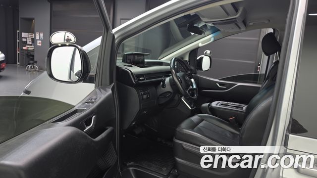Hyundai Staria 2022 — photo 13