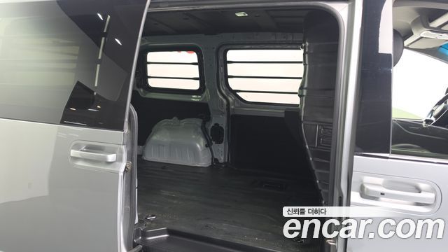 Hyundai Staria 2022 — photo 17