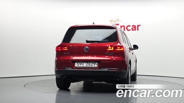 Volkswagen Tiguan 2015 — photo 4