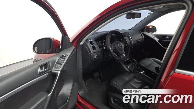 Volkswagen Tiguan 2015 — photo 10