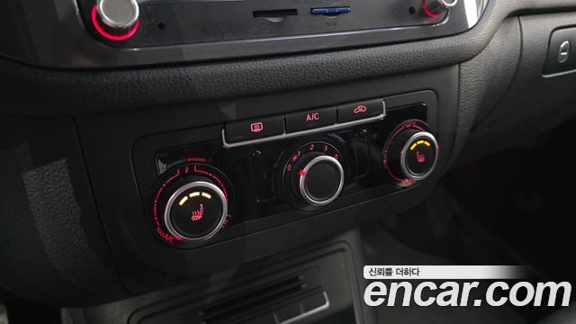 Volkswagen Tiguan 2015 — photo 15