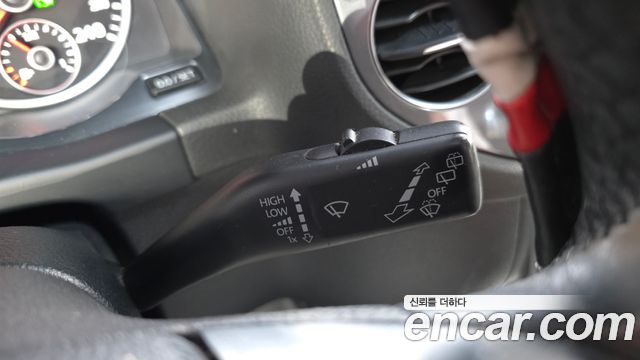 Volkswagen Tiguan 2015 — photo 18