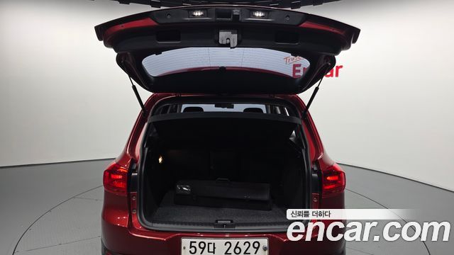 Volkswagen Tiguan 2015 — photo 20
