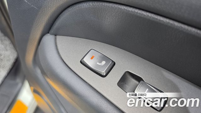 KG Mobility Rexton 2019 — photo 32