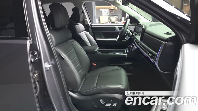 Hyundai Santafe 2025 — photo 17