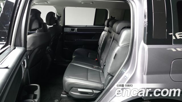 Hyundai Santafe 2025 — photo 16