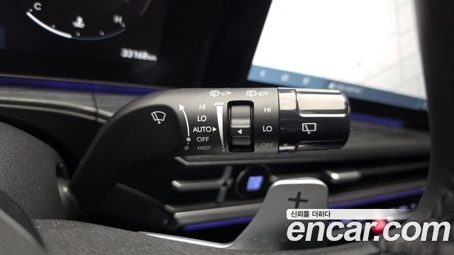 Hyundai Santafe 2025 — photo 30