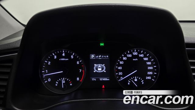 Hyundai AVANTE 2018 — photo 8