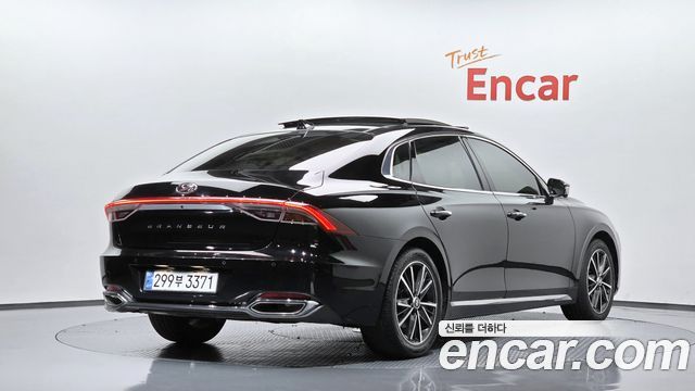 Hyundai Grandeur 2022 — photo 2