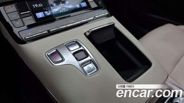 Hyundai Grandeur 2022 — photo 12