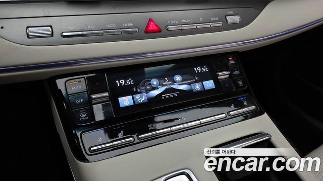 Hyundai Grandeur 2022 — photo 24