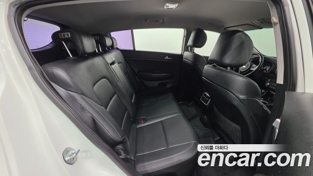 Kia Sportage 2018 — photo 29