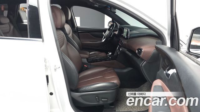 Hyundai Santafe 2020 — photo 17