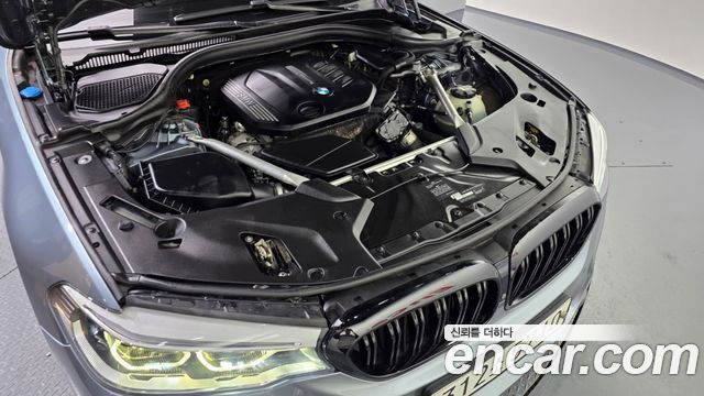 BMW 5-Series 2019 — photo 6
