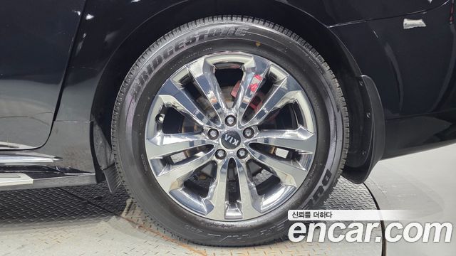 Kia Canival 2015 — photo 7