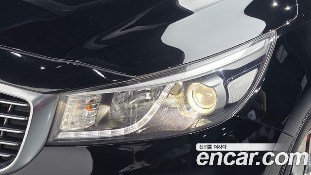Kia Canival 2015 — photo 8