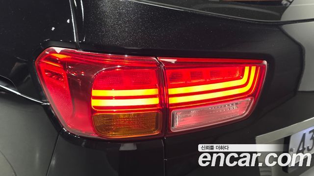 Kia Canival 2015 — photo 9