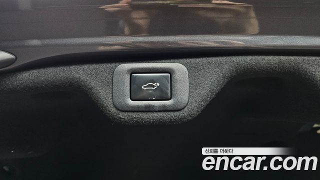 Lexus ES 2022 — photo 25