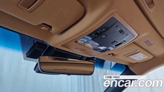 Lexus ES 2022 — photo 27