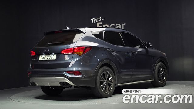 Hyundai Santafe 2016 — photo 2