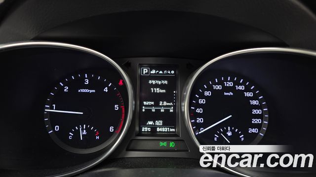 Hyundai Santafe 2016 — photo 11