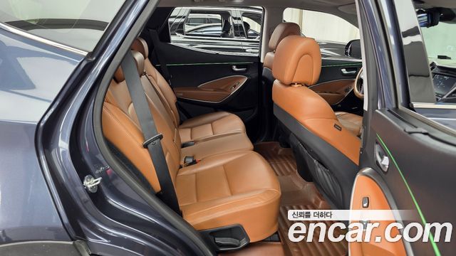 Hyundai Santafe 2016 — photo 18