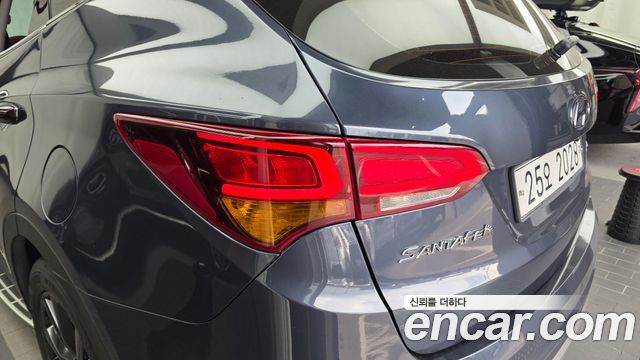 Hyundai Santafe 2016 — photo 9