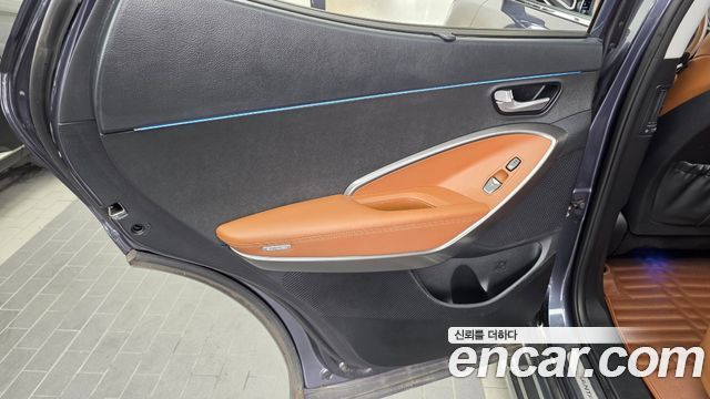 Hyundai Santafe 2016 — photo 15