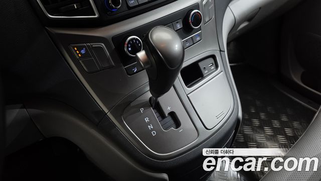 Hyundai Starex 2021 — photo 12