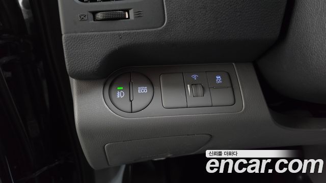 Hyundai Starex 2021 — photo 23