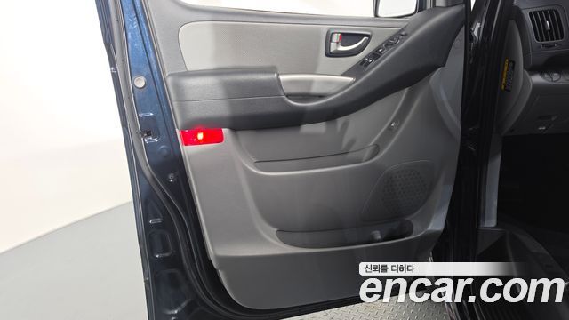 Hyundai Starex 2021 — photo 14