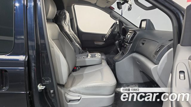 Hyundai Starex 2021 — photo 16