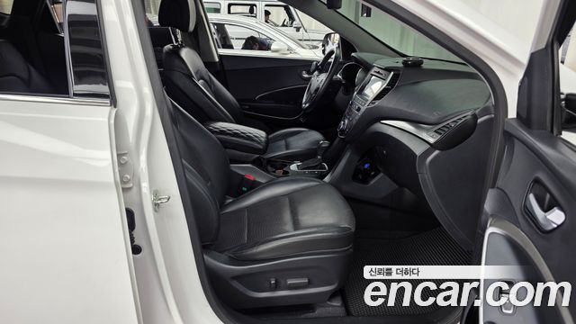 Hyundai Santafe 2016 — photo 17
