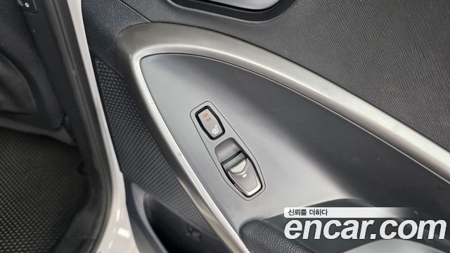 Hyundai Santafe 2016 — photo 24