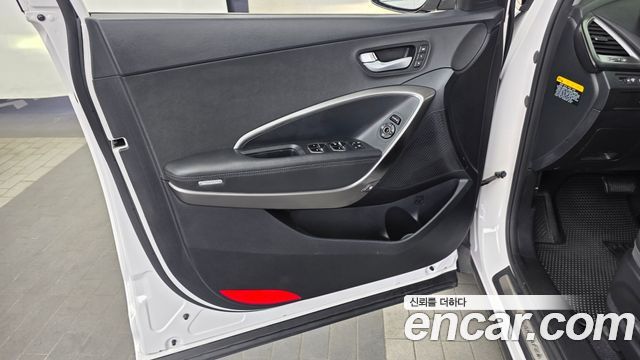Hyundai Santafe 2016 — photo 14