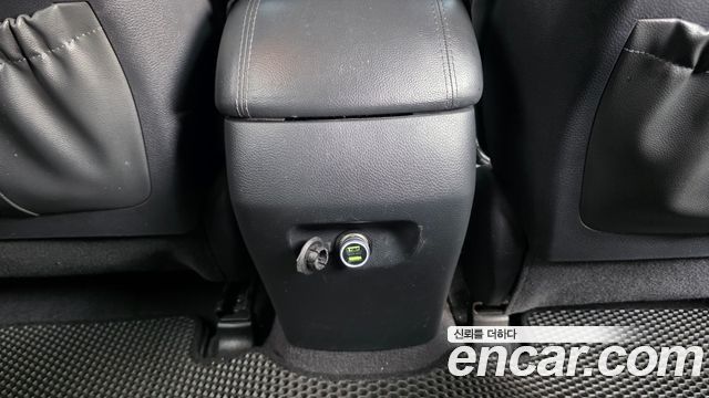Hyundai Santafe 2016 — photo 31
