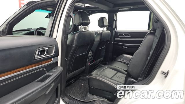Ford Explorer 2016 — photo 12
