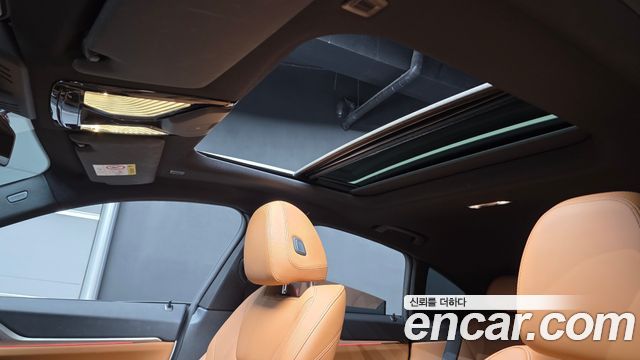 BMW i4 2022 — photo 29