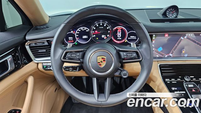 Porsche Panamera 2021 — photo 19