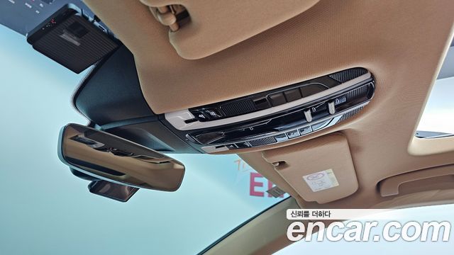 Porsche Panamera 2021 — photo 21