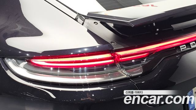 Porsche Panamera 2021 — photo 9