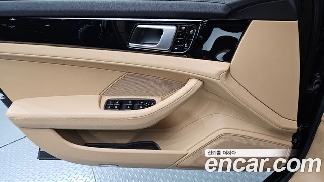 Porsche Panamera 2021 — photo 14