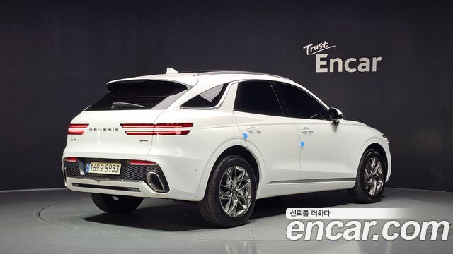 Genesis GV70 2023 — photo 2