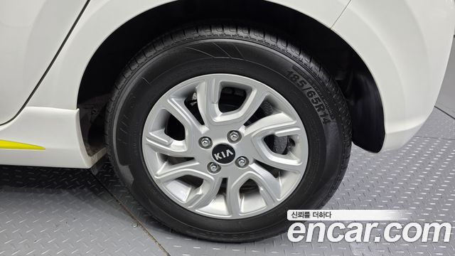 Kia morning 2017 — photo 7