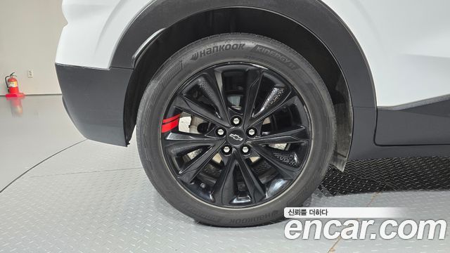 Chevrolet Korea 볼트 EUV 2023 — photo 5