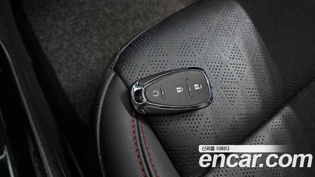 Chevrolet Korea 볼트 EUV 2023 — photo 23