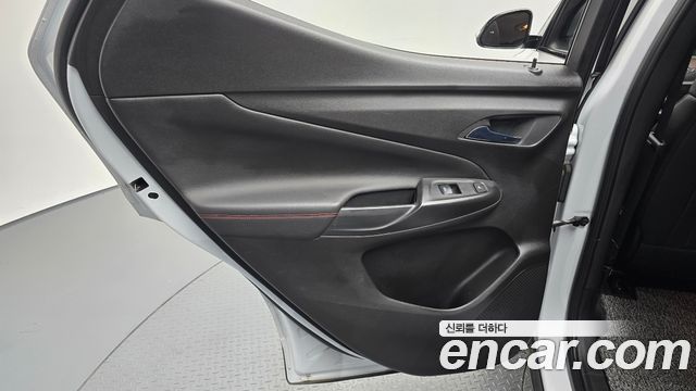 Chevrolet Korea 볼트 EUV 2023 — photo 15