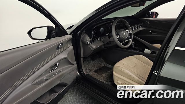 Hyundai AVANTE 2023 — photo 13